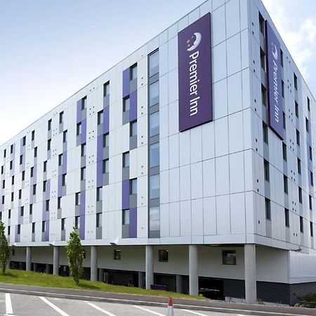 Premier Inn Heathrow Airport Terminal 4 Hillingdon Exterior foto